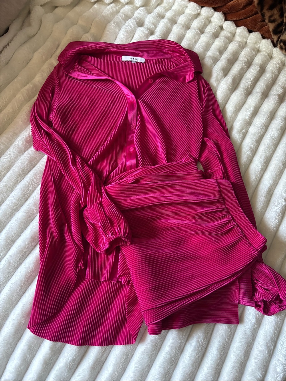 WOMEN Satin Ribbed Sleep Set in Fuchsia - Elegant Two-Piece Pajama Set